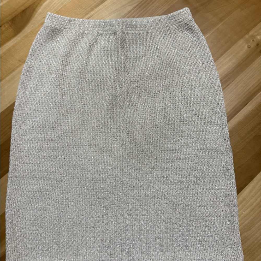 Elegant Cream Knit Skirt by St.John size 10